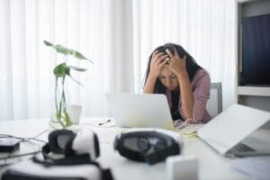 Feeling unhappy at work can be a sign it's time to quit your job.